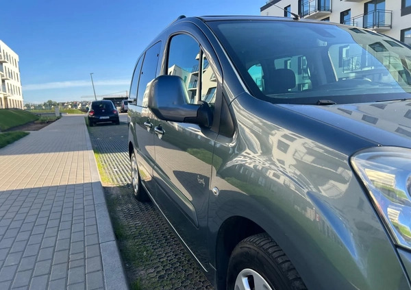 Peugeot Partner cena 22900 przebieg: 246000, rok produkcji 2011 z Gdańsk małe 106
